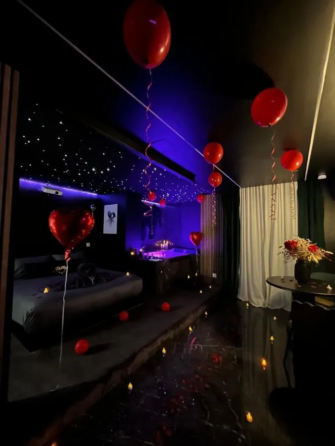 One Night Love Room Unique Tuluza Apartament